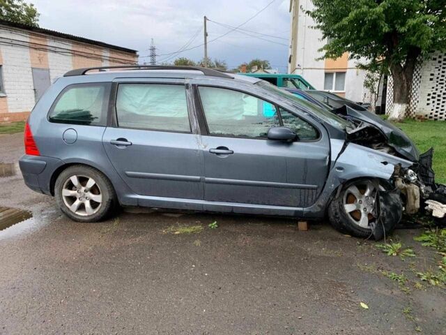 Сірий Пежо 307, об'ємом двигуна 1.6 л та пробігом 250 тис. км за 1200 $, фото 6 на Automoto.ua
