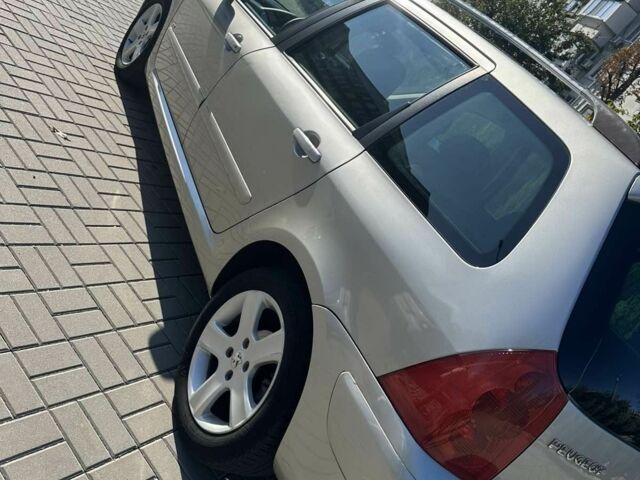 Сірий Пежо 307, об'ємом двигуна 0 л та пробігом 161 тис. км за 5200 $, фото 4 на Automoto.ua