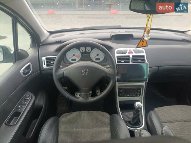 Сірий Пежо 307, об'ємом двигуна 1.56 л та пробігом 340 тис. км за 4500 $, фото 19 на Automoto.ua