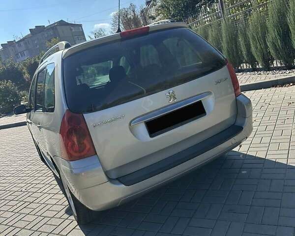 Серый Пежо 307, объемом двигателя 1.6 л и пробегом 161 тыс. км за 4999 $, фото 9 на Automoto.ua