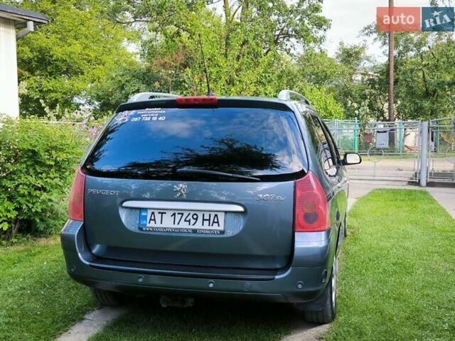 Сірий Пежо 307, об'ємом двигуна 1.59 л та пробігом 392 тис. км за 4100 $, фото 2 на Automoto.ua