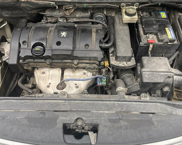 Серый Пежо 307, объемом двигателя 1.6 л и пробегом 230 тыс. км за 4000 $, фото 13 на Automoto.ua