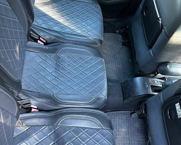 Серый Пежо 307, объемом двигателя 2 л и пробегом 325 тыс. км за 3500 $, фото 3 на Automoto.ua