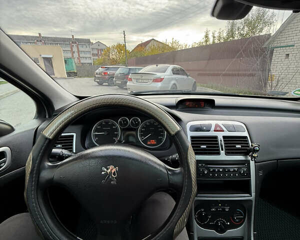 Серый Пежо 307, объемом двигателя 1.59 л и пробегом 227 тыс. км за 3650 $, фото 28 на Automoto.ua