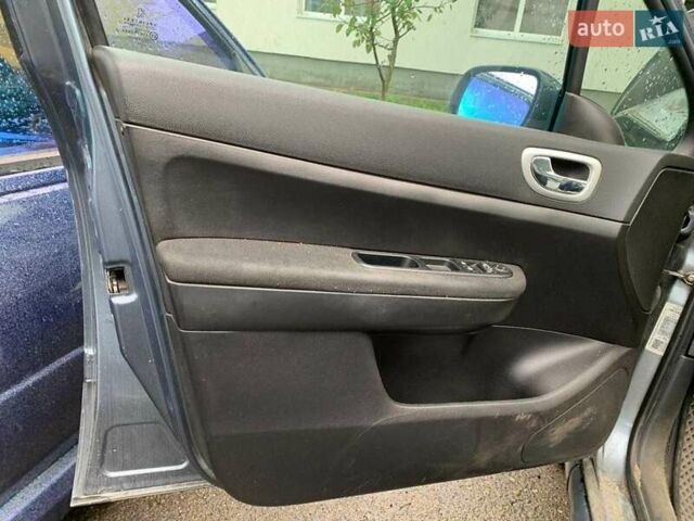 Сірий Пежо 307, об'ємом двигуна 1.6 л та пробігом 250 тис. км за 1200 $, фото 11 на Automoto.ua