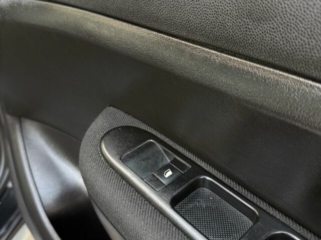 Серый Пежо 307, объемом двигателя 1.6 л и пробегом 227 тыс. км за 3650 $, фото 17 на Automoto.ua