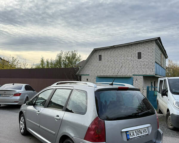 Серый Пежо 307, объемом двигателя 1.59 л и пробегом 227 тыс. км за 3650 $, фото 7 на Automoto.ua