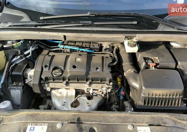 Сірий Пежо 307, об'ємом двигуна 1.59 л та пробігом 392 тис. км за 4100 $, фото 8 на Automoto.ua