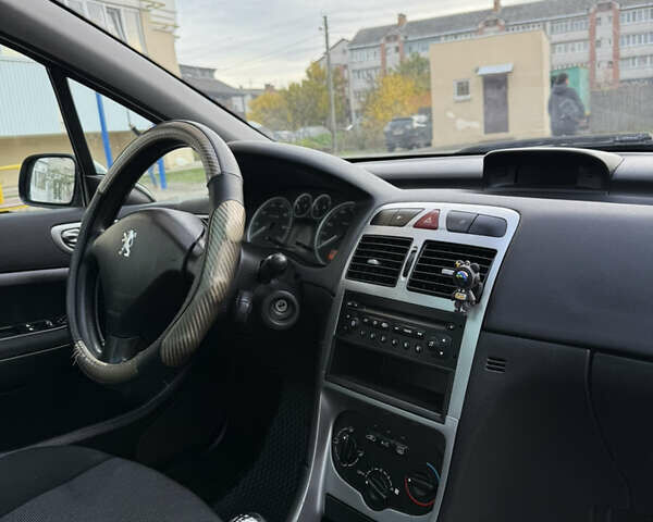 Серый Пежо 307, объемом двигателя 1.59 л и пробегом 227 тыс. км за 3650 $, фото 17 на Automoto.ua