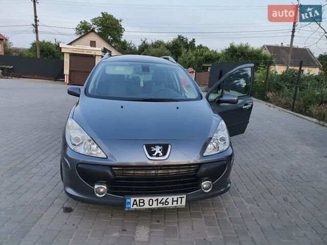 Сірий Пежо 307, об'ємом двигуна 1.59 л та пробігом 211 тис. км за 5100 $, фото 1 на Automoto.ua