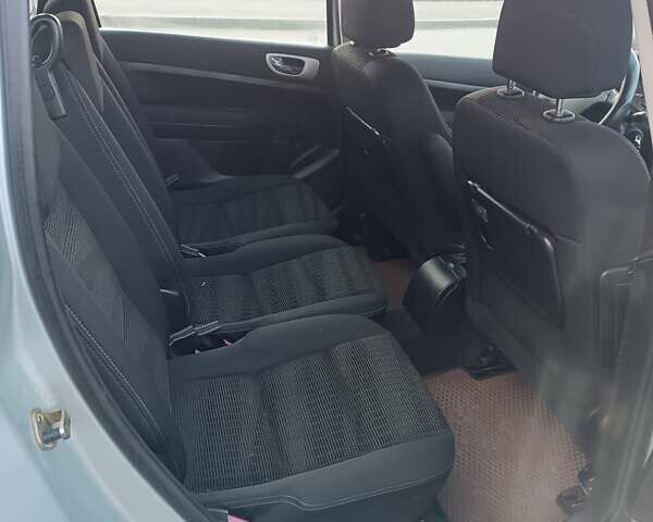 Сірий Пежо 307, об'ємом двигуна 1.59 л та пробігом 284 тис. км за 4300 $, фото 11 на Automoto.ua