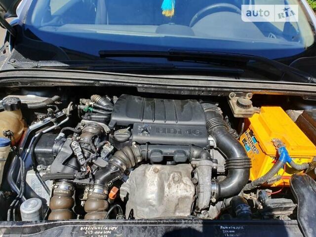 Серый Пежо 307, объемом двигателя 1.56 л и пробегом 327 тыс. км за 4250 $, фото 2 на Automoto.ua