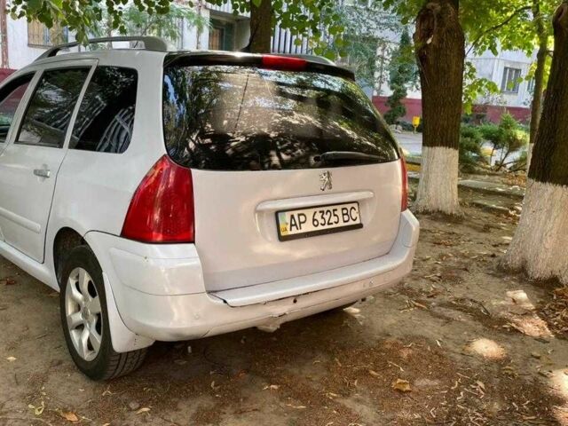 Серый Пежо 307, объемом двигателя 2 л и пробегом 300 тыс. км за 2400 $, фото 5 на Automoto.ua