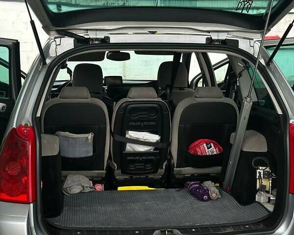 Сірий Пежо 307, об'ємом двигуна 2 л та пробігом 265 тис. км за 5000 $, фото 12 на Automoto.ua