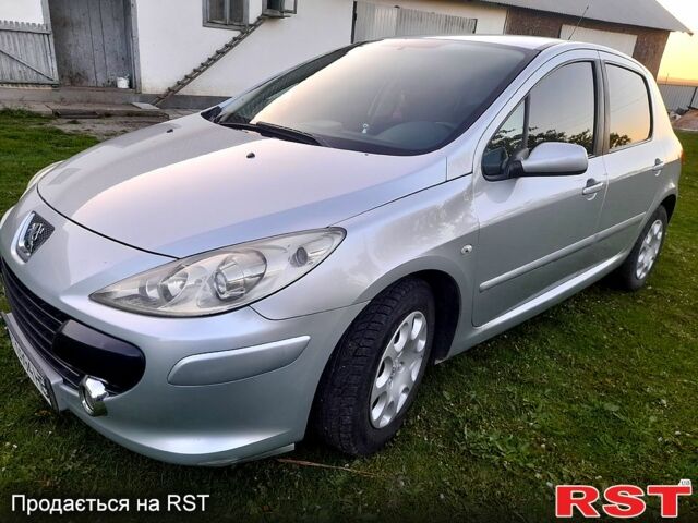 Сірий Пежо 307, об'ємом двигуна 1.4 л та пробігом 270 тис. км за 4000 $, фото 2 на Automoto.ua