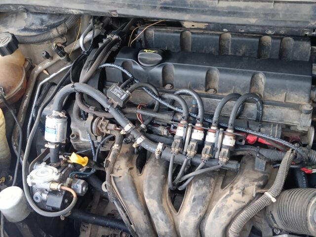 Серый Пежо 307, объемом двигателя 2 л и пробегом 300 тыс. км за 2400 $, фото 11 на Automoto.ua