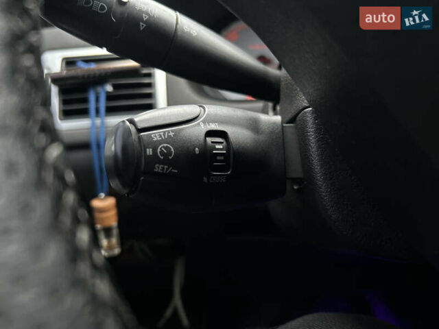 Сірий Пежо 307, об'ємом двигуна 1.6 л та пробігом 360 тис. км за 3700 $, фото 5 на Automoto.ua