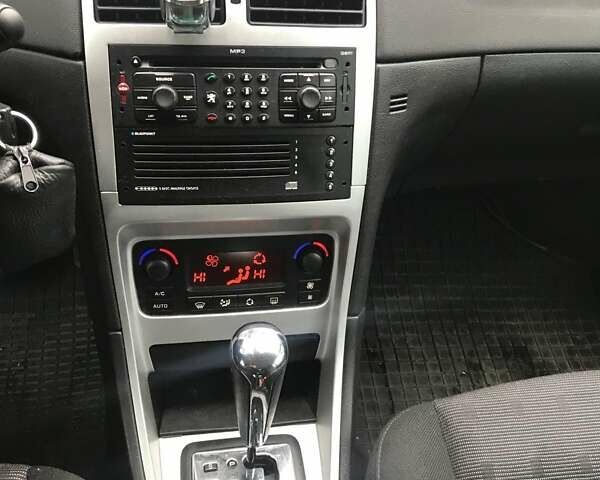 Сірий Пежо 307, об'ємом двигуна 1.59 л та пробігом 221 тис. км за 5500 $, фото 11 на Automoto.ua