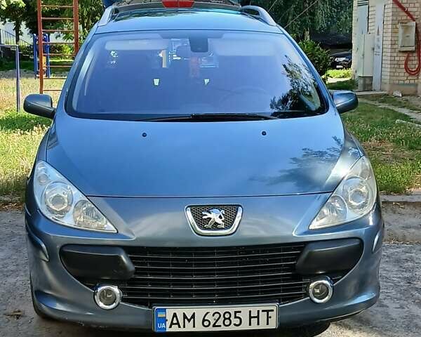 Сірий Пежо 307, об'ємом двигуна 2.01 л та пробігом 229 тис. км за 4900 $, фото 5 на Automoto.ua