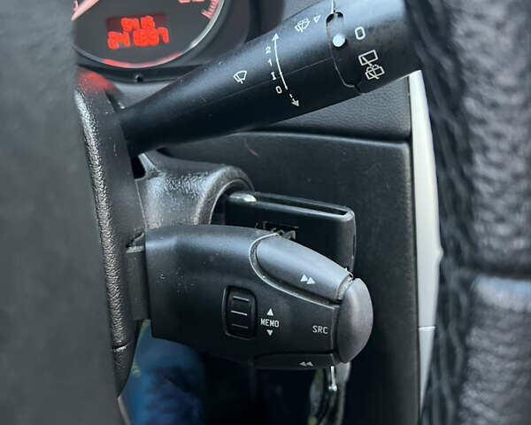 Серый Пежо 307, объемом двигателя 1.6 л и пробегом 242 тыс. км за 4800 $, фото 1 на Automoto.ua