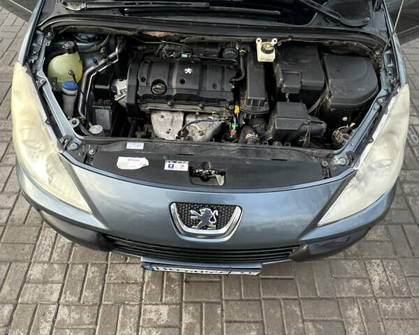 Серый Пежо 307, объемом двигателя 1.6 л и пробегом 242 тыс. км за 4800 $, фото 39 на Automoto.ua