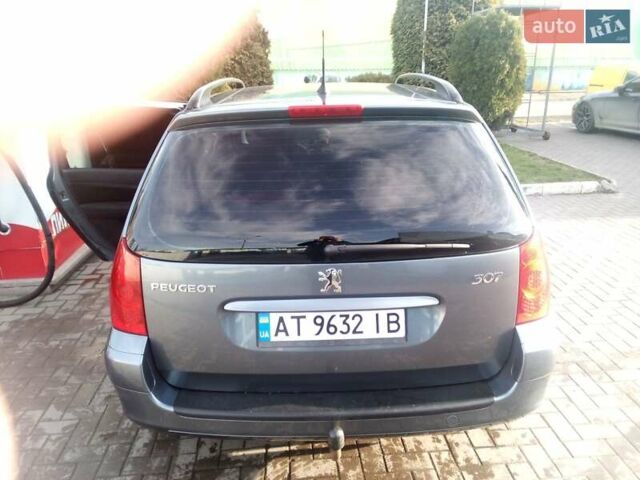 Сірий Пежо 307, об'ємом двигуна 1.59 л та пробігом 262 тис. км за 4000 $, фото 3 на Automoto.ua