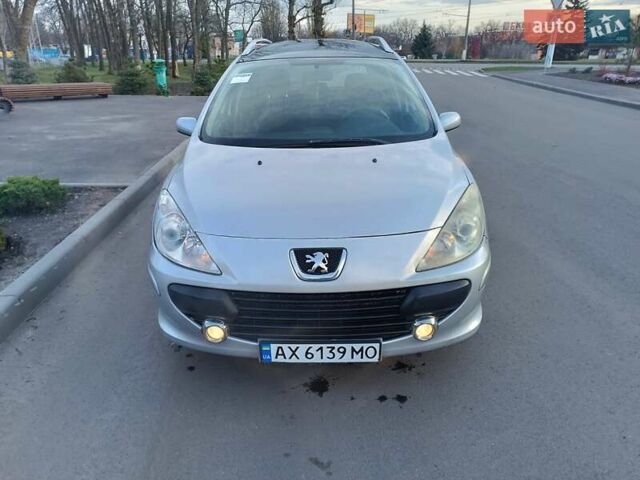 Сірий Пежо 307, об'ємом двигуна 1.59 л та пробігом 284 тис. км за 4300 $, фото 6 на Automoto.ua