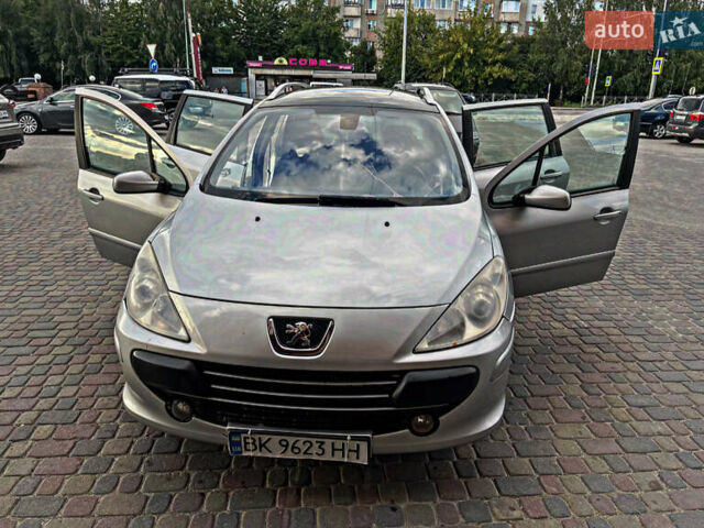 Сірий Пежо 307, об'ємом двигуна 1.6 л та пробігом 300 тис. км за 6888 $, фото 14 на Automoto.ua