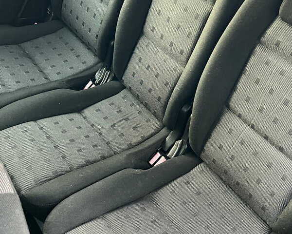 Серый Пежо 307, объемом двигателя 1.6 л и пробегом 242 тыс. км за 4800 $, фото 30 на Automoto.ua