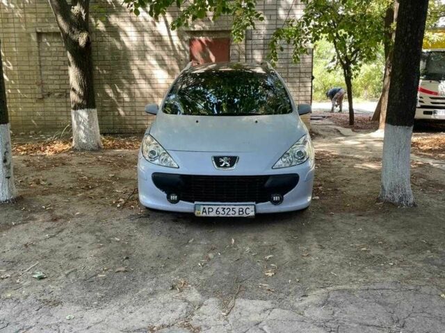 Серый Пежо 307, объемом двигателя 2 л и пробегом 300 тыс. км за 2400 $, фото 8 на Automoto.ua