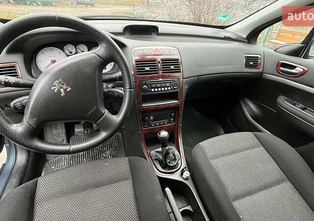 Серый Пежо 307, объемом двигателя 1.56 л и пробегом 265 тыс. км за 5500 $, фото 6 на Automoto.ua