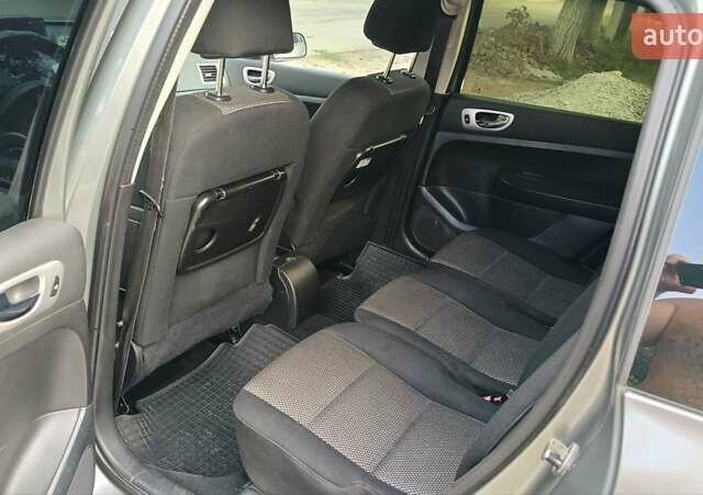 Серый Пежо 307, объемом двигателя 2 л и пробегом 310 тыс. км за 5300 $, фото 2 на Automoto.ua