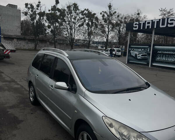Сірий Пежо 307, об'ємом двигуна 1.6 л та пробігом 266 тис. км за 4000 $, фото 5 на Automoto.ua