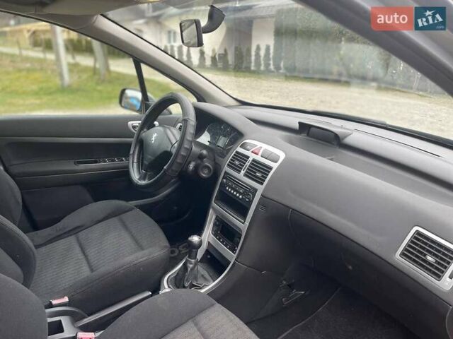 Серый Пежо 307, объемом двигателя 2 л и пробегом 171 тыс. км за 4400 $, фото 2 на Automoto.ua