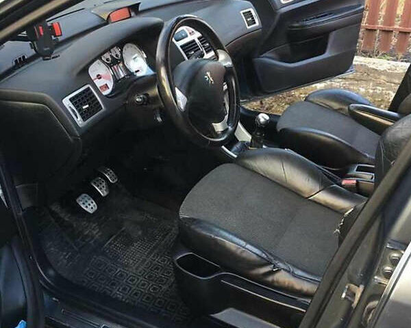 Сірий Пежо 307, об'ємом двигуна 1.6 л та пробігом 270 тис. км за 5000 $, фото 4 на Automoto.ua