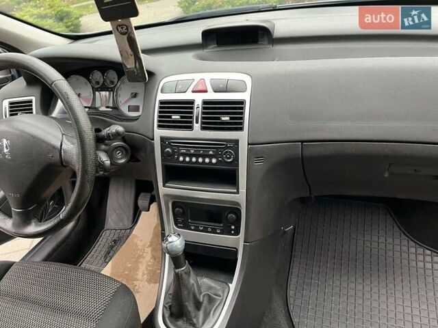 Серый Пежо 307, объемом двигателя 1.6 л и пробегом 239 тыс. км за 4750 $, фото 24 на Automoto.ua