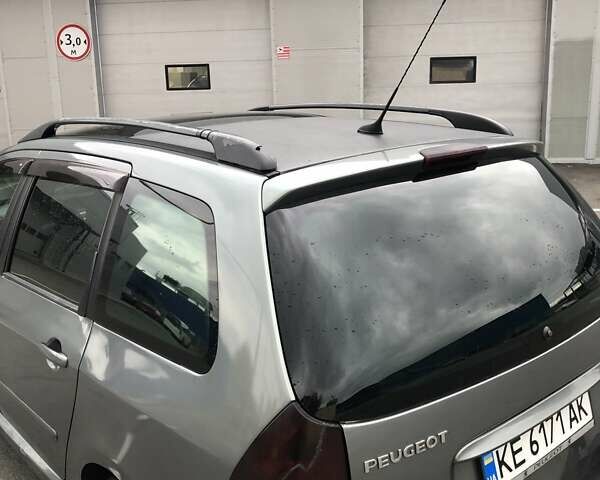 Серый Пежо 307, объемом двигателя 2 л и пробегом 216 тыс. км за 3200 $, фото 7 на Automoto.ua