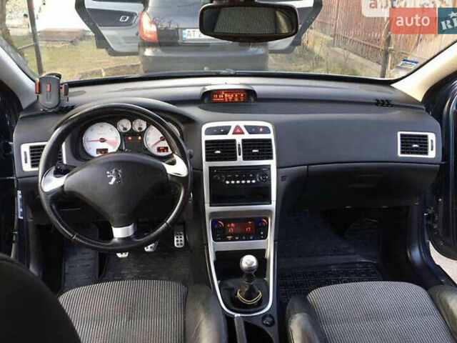 Сірий Пежо 307, об'ємом двигуна 1.6 л та пробігом 270 тис. км за 5000 $, фото 7 на Automoto.ua