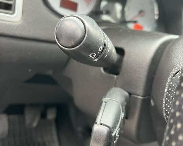 Серый Пежо 307, объемом двигателя 1.6 л и пробегом 239 тыс. км за 4750 $, фото 7 на Automoto.ua