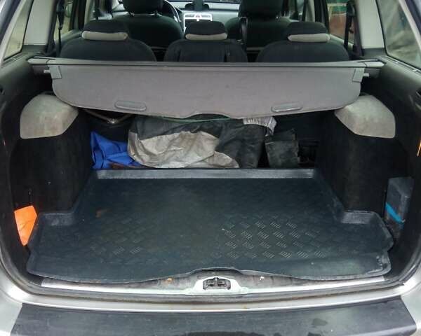 Серый Пежо 307, объемом двигателя 2 л и пробегом 302 тыс. км за 5100 $, фото 14 на Automoto.ua