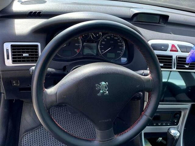 Сірий Пежо 307, об'ємом двигуна 2 л та пробігом 212 тис. км за 3999 $, фото 7 на Automoto.ua
