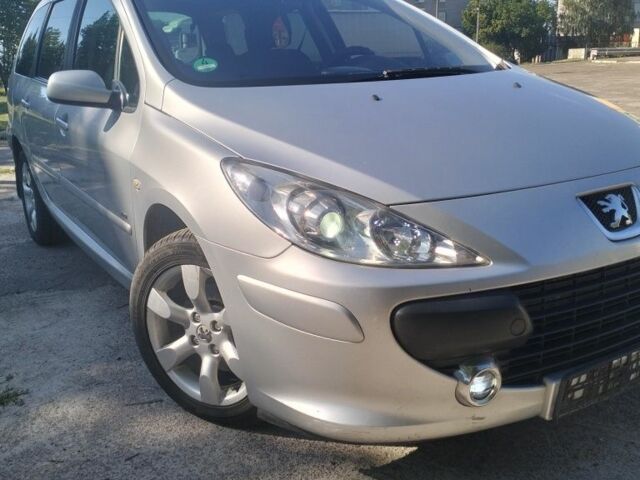 Сірий Пежо 307, об'ємом двигуна 1.6 л та пробігом 295 тис. км за 4400 $, фото 2 на Automoto.ua
