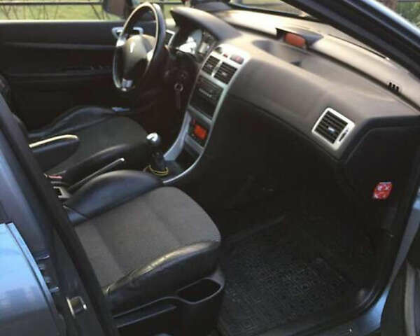 Сірий Пежо 307, об'ємом двигуна 1.6 л та пробігом 270 тис. км за 5000 $, фото 6 на Automoto.ua