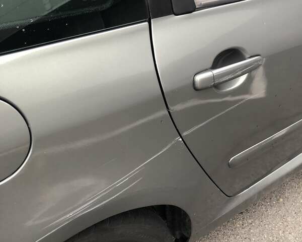 Серый Пежо 307, объемом двигателя 2 л и пробегом 216 тыс. км за 3200 $, фото 8 на Automoto.ua