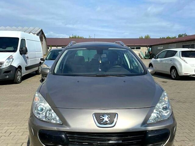 Сірий Пежо 307, об'ємом двигуна 2 л та пробігом 212 тис. км за 3999 $, фото 2 на Automoto.ua