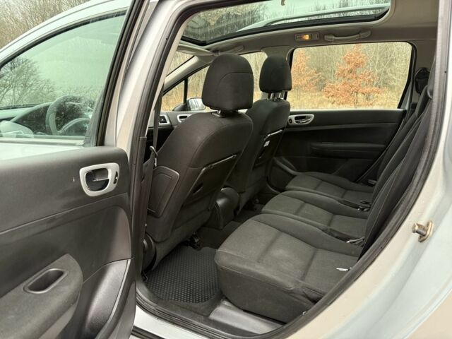 Серый Пежо 307, объемом двигателя 2 л и пробегом 220 тыс. км за 4150 $, фото 17 на Automoto.ua