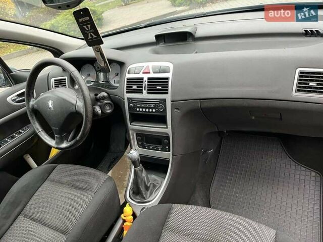Серый Пежо 307, объемом двигателя 1.6 л и пробегом 239 тыс. км за 4750 $, фото 28 на Automoto.ua