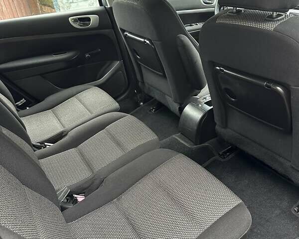 Серый Пежо 307, объемом двигателя 1.6 л и пробегом 297 тыс. км за 5700 $, фото 10 на Automoto.ua