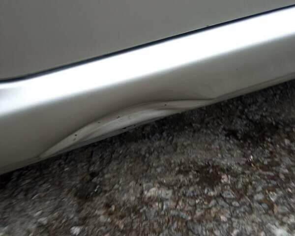 Серый Пежо 307, объемом двигателя 2 л и пробегом 302 тыс. км за 5100 $, фото 7 на Automoto.ua