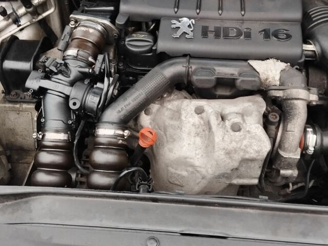 Серый Пежо 307, объемом двигателя 1.6 л и пробегом 260 тыс. км за 4300 $, фото 4 на Automoto.ua